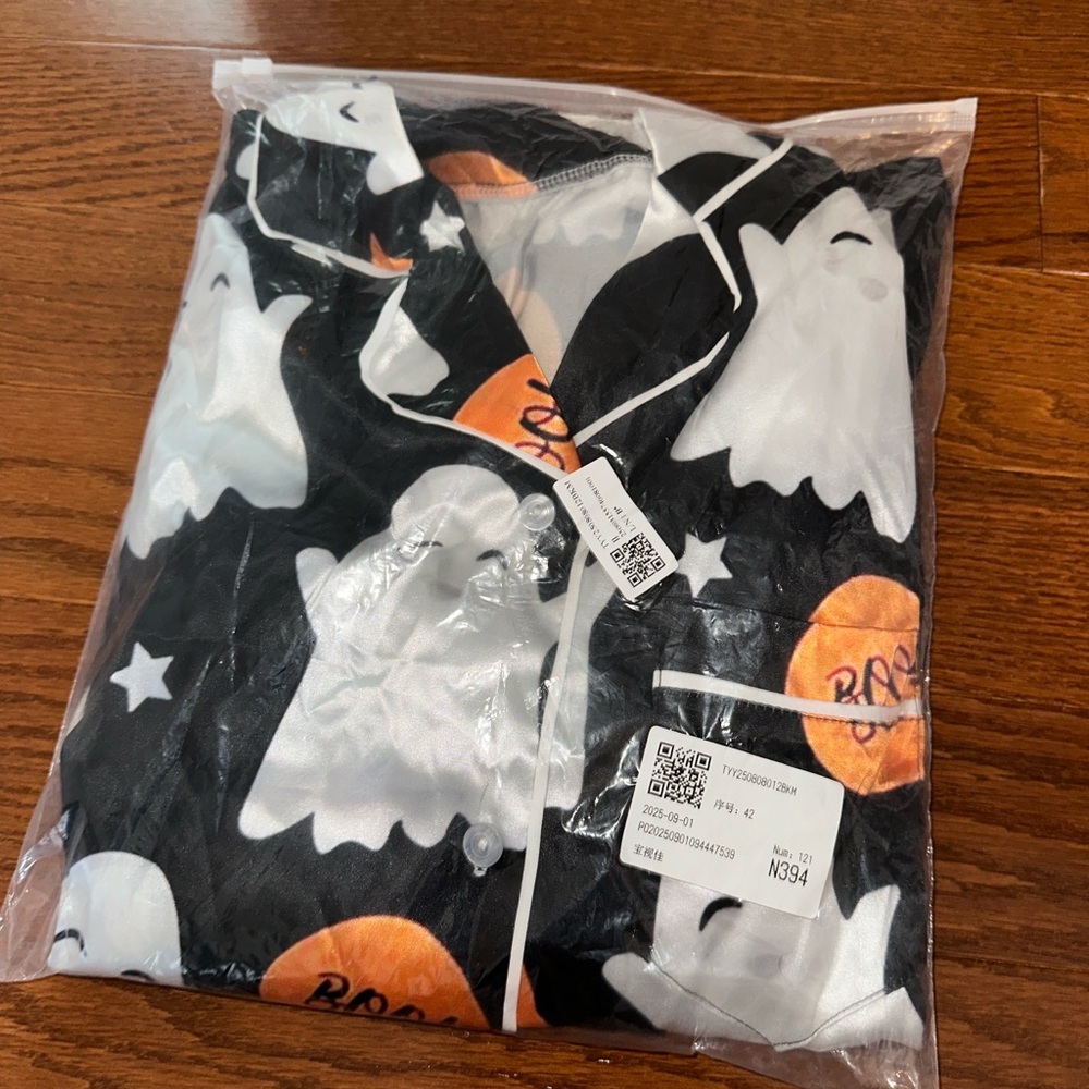 Ghost Print Halloween Satin Pajama Set